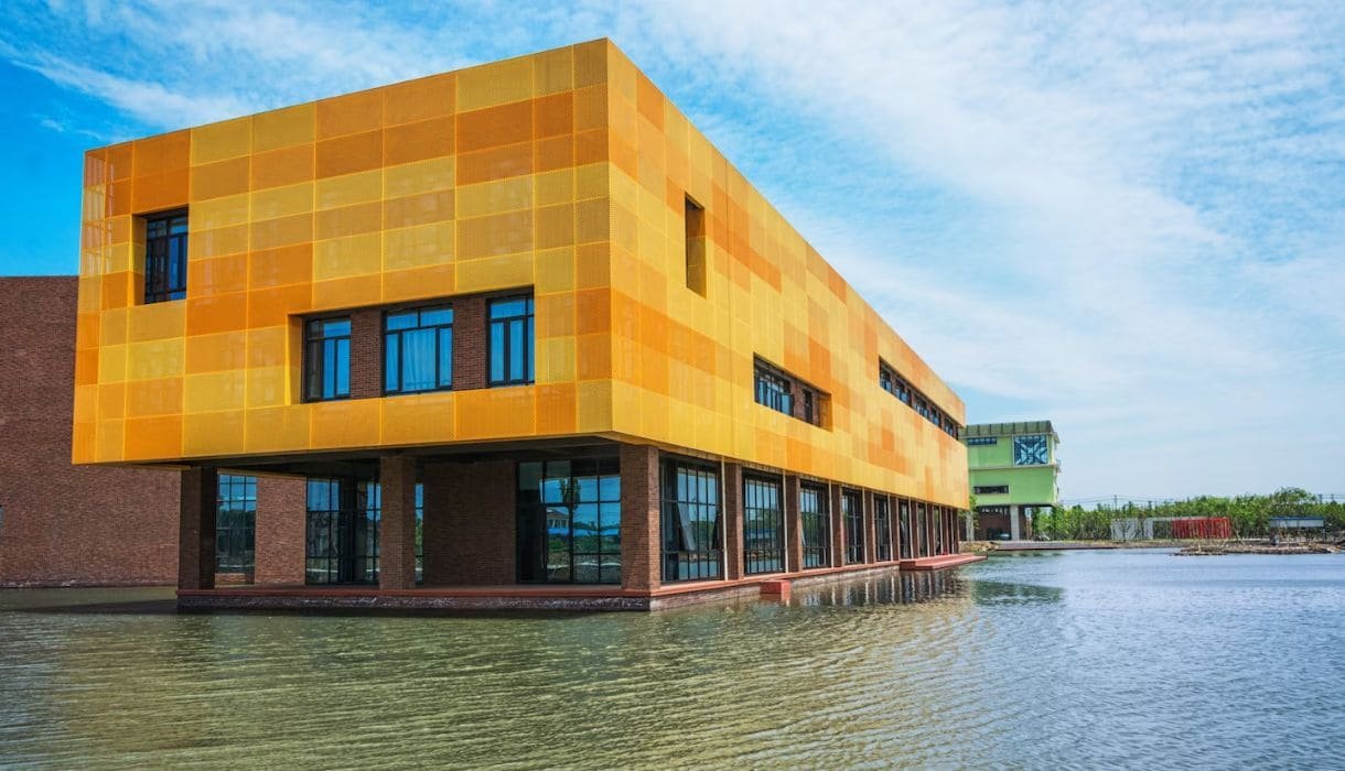 Innovative commercial building architecture with functional and modern design